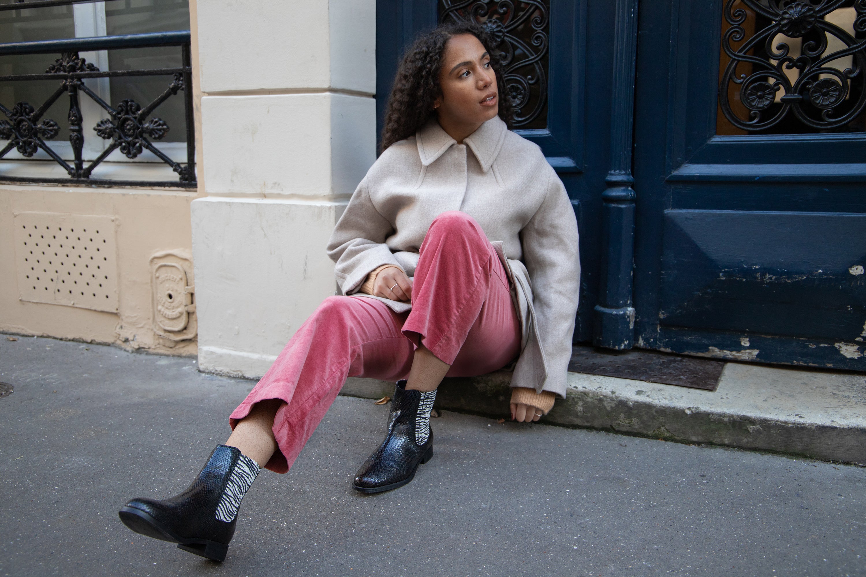 Pink suede hotsell chelsea boots