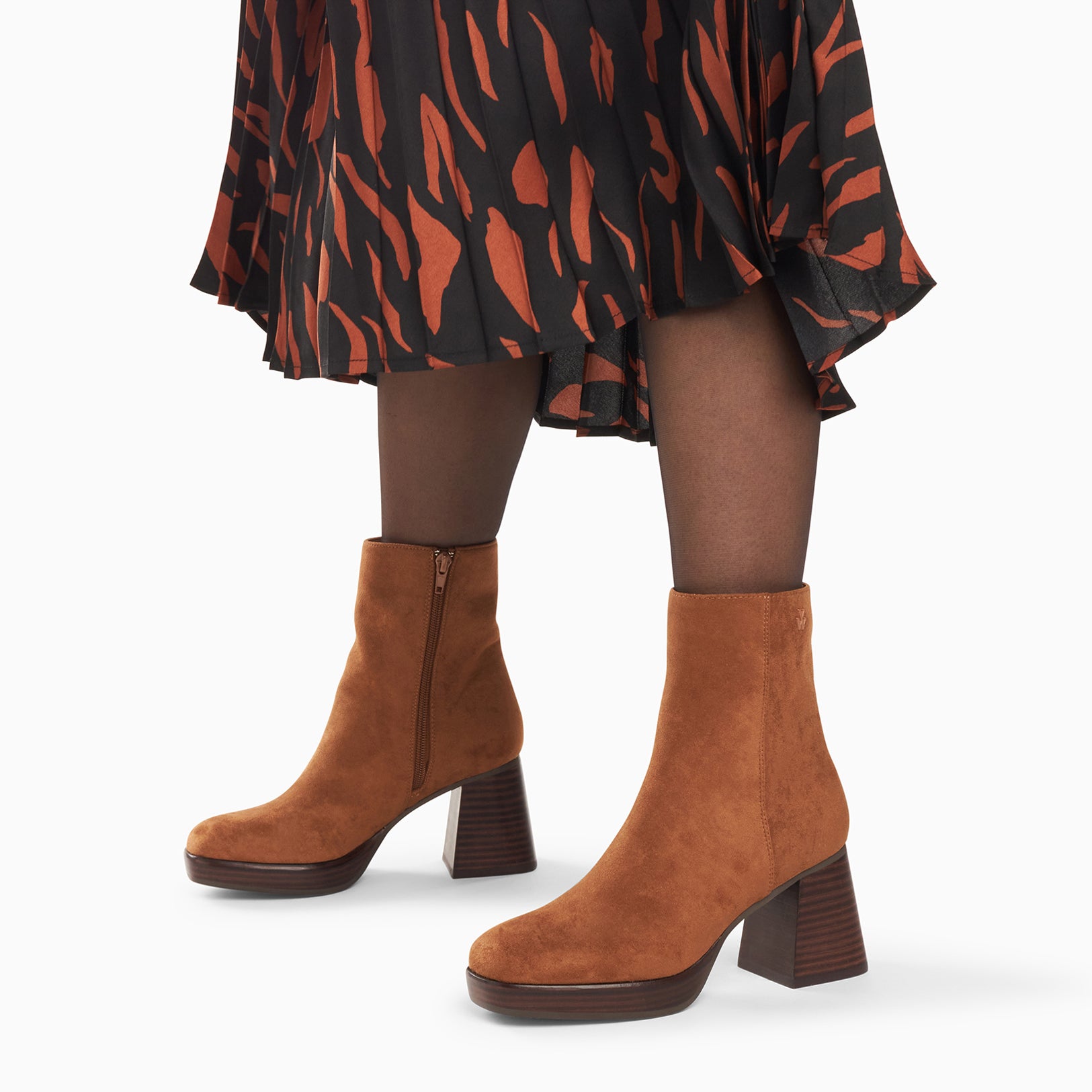 Bottines Marina camel plateforme et talon bois Vanessa Wu