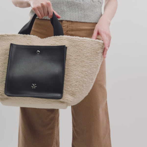 Sac cabas en faux shearling beige avec anse Vanessa Wu femme 