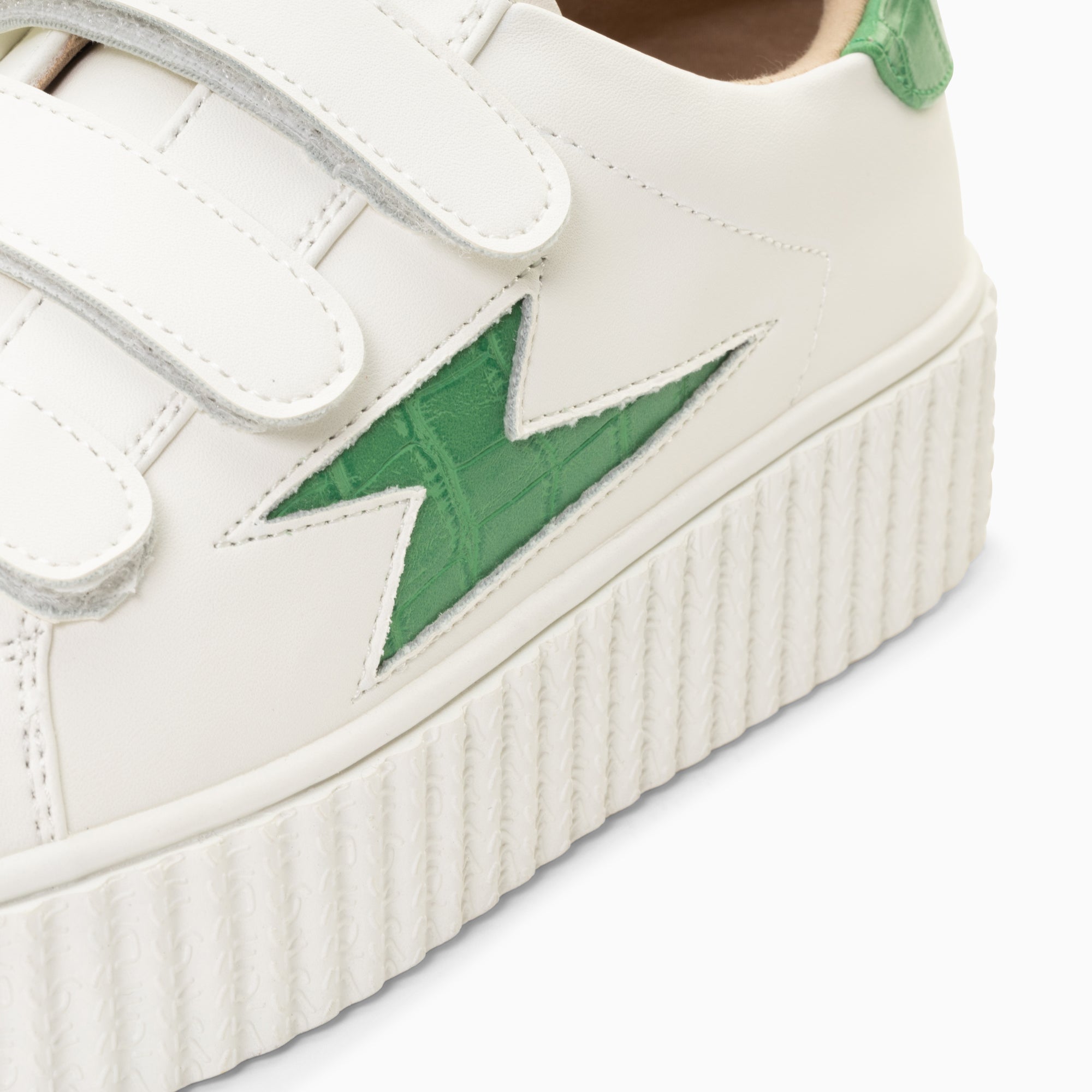 Chaussure blanche store et verte