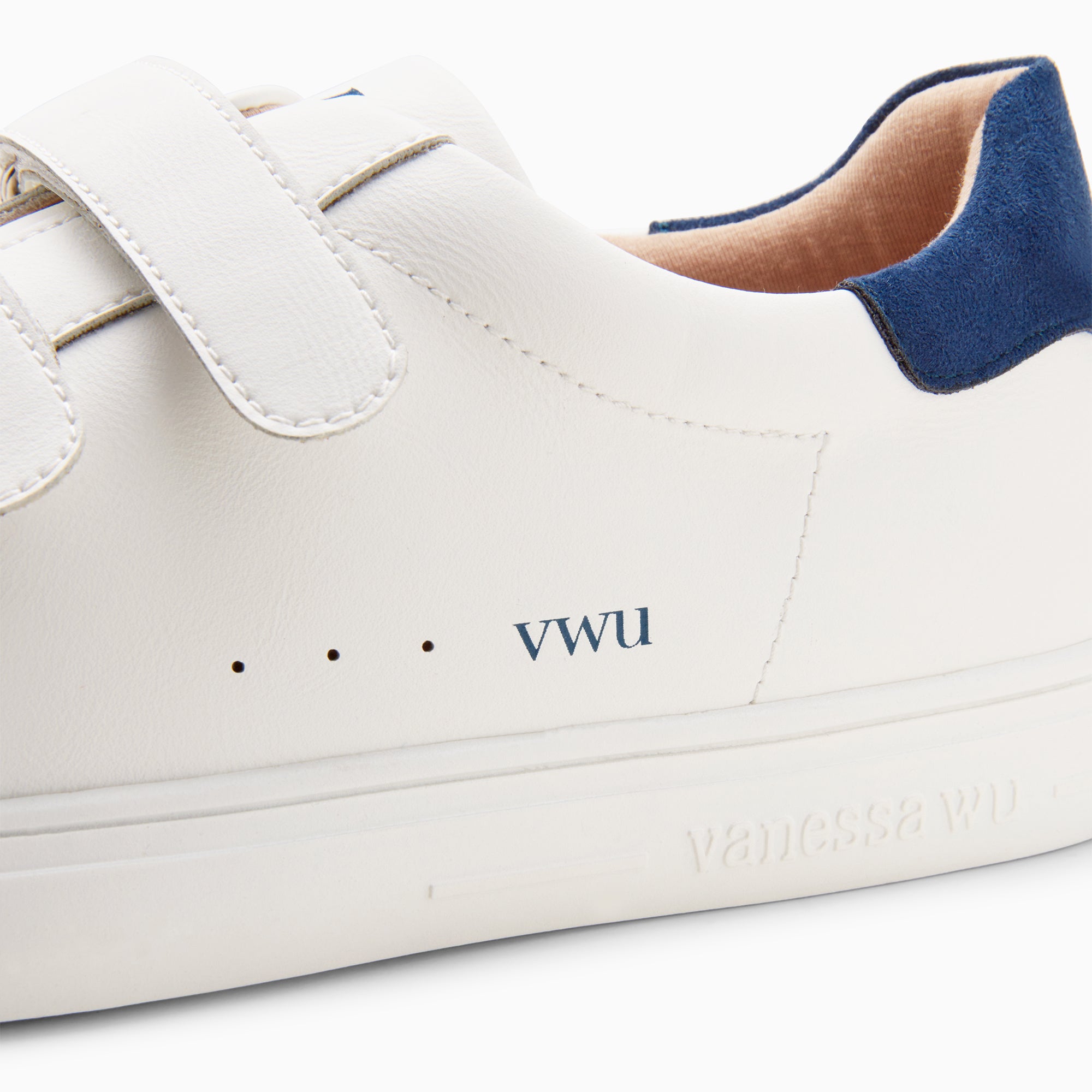 White and dark blue Nour sneakers with velcro Vanessa Wu