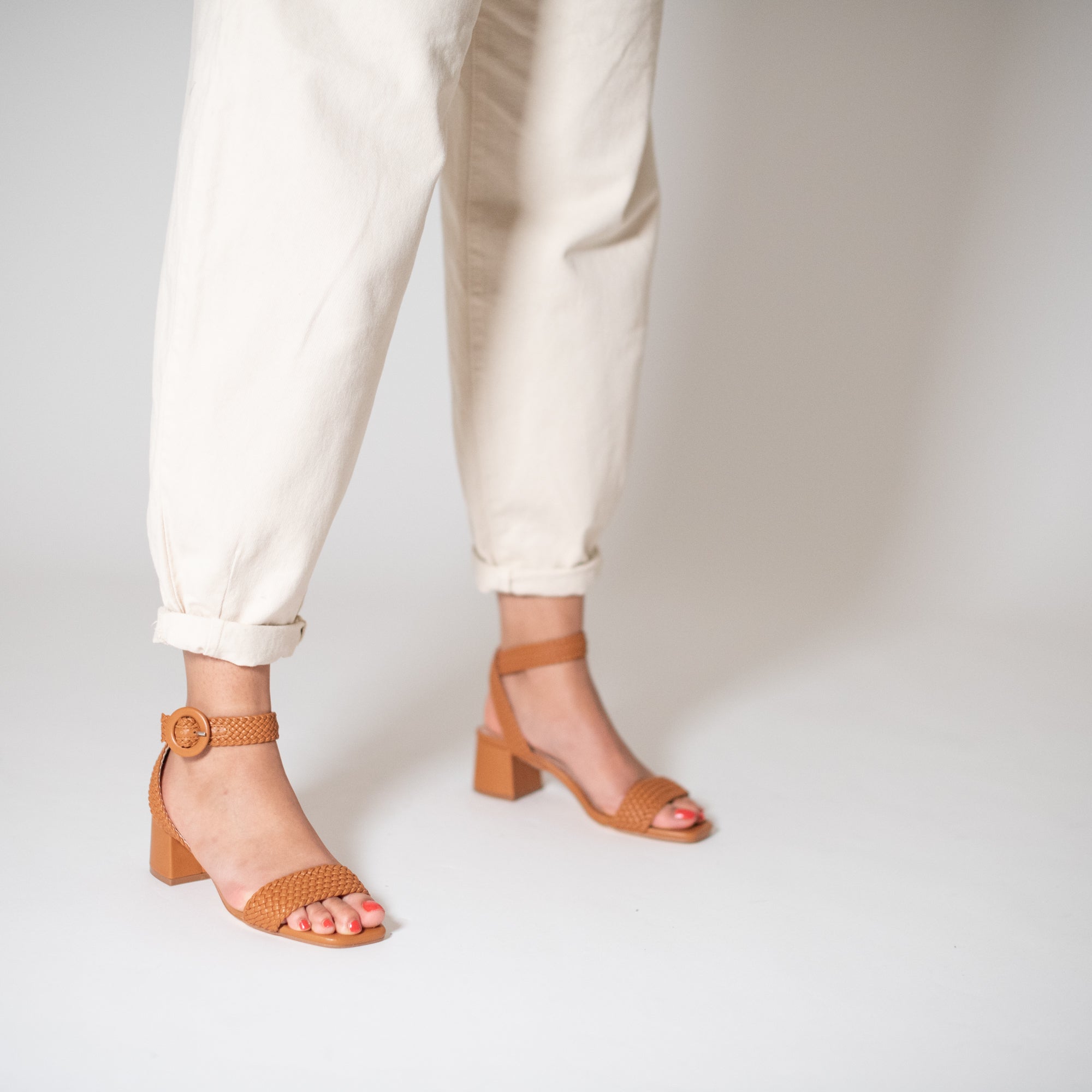 Sandale a talon camel hot sale